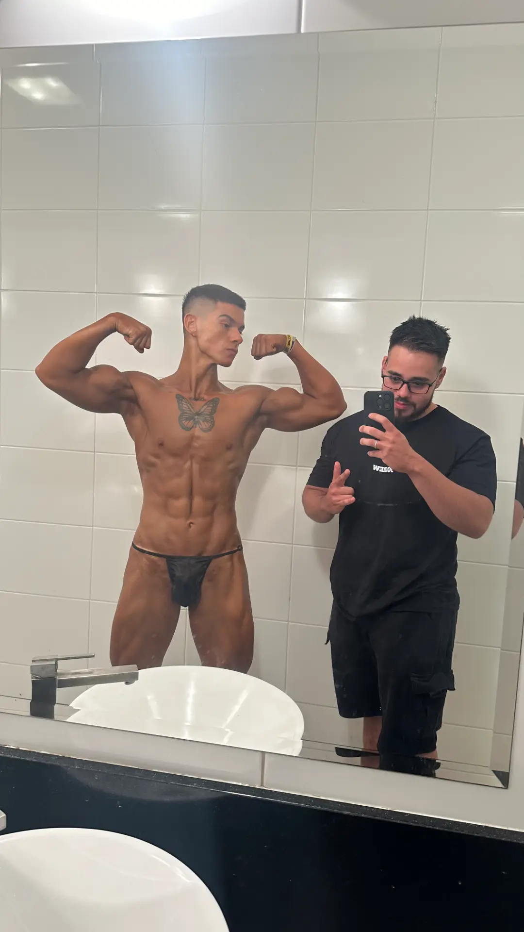 Júlio Gabriel com um aluno
